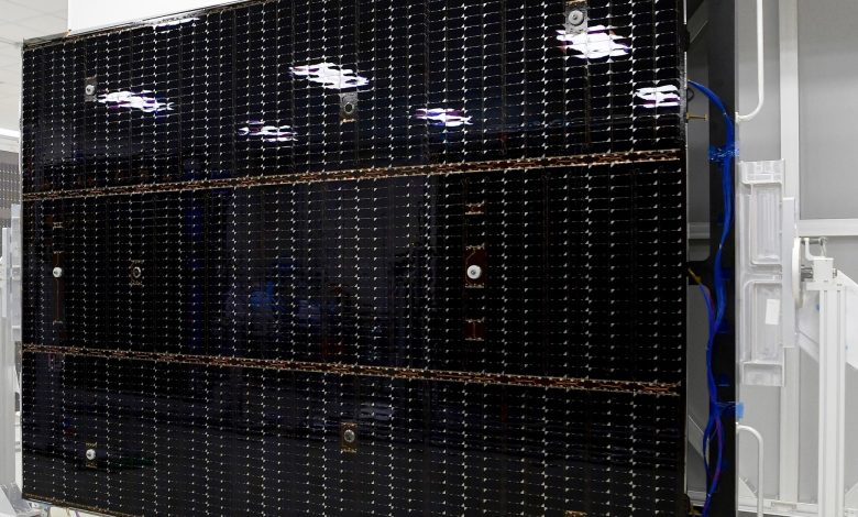 Leonardo: panels for JUICE solar arrays leave the Company’s Milan plant, they are the largest ever built for an interplanetary mission